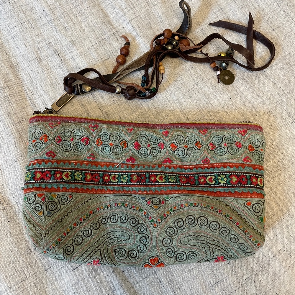 Embroidered Zip Pouch Clutch